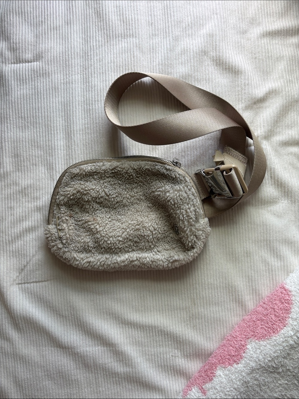 Lululemon Cozy Sherpa Fanny Pack - Beige